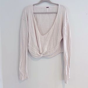 Free people Pull over cream knot sweater women’s size medium